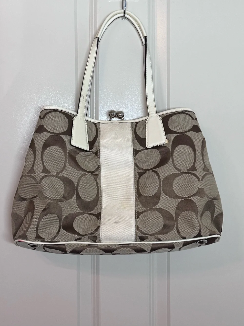 Coach Signature Canvas Tote in Khaki and Chalk